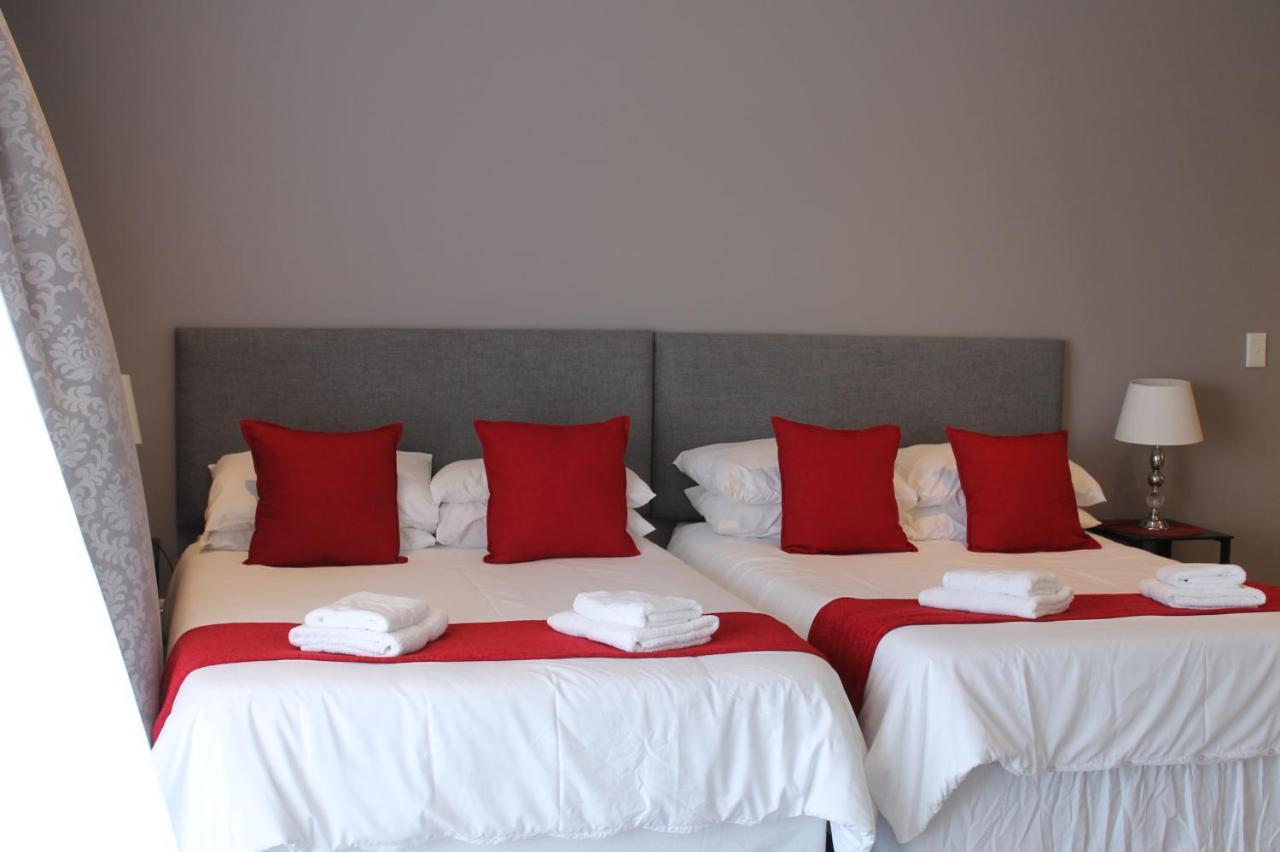 Phoenix Lodge And Waterside Accommodation Knysna Ngoại thất bức ảnh