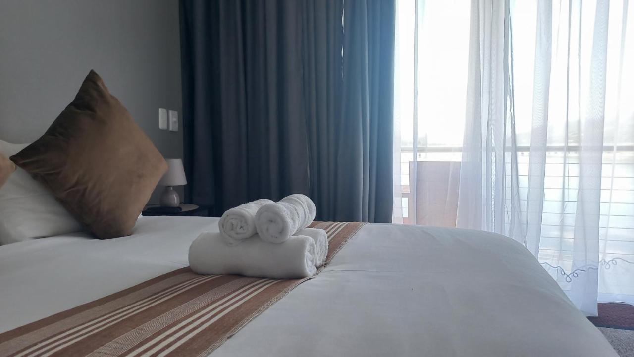 Phoenix Lodge And Waterside Accommodation Knysna Ngoại thất bức ảnh