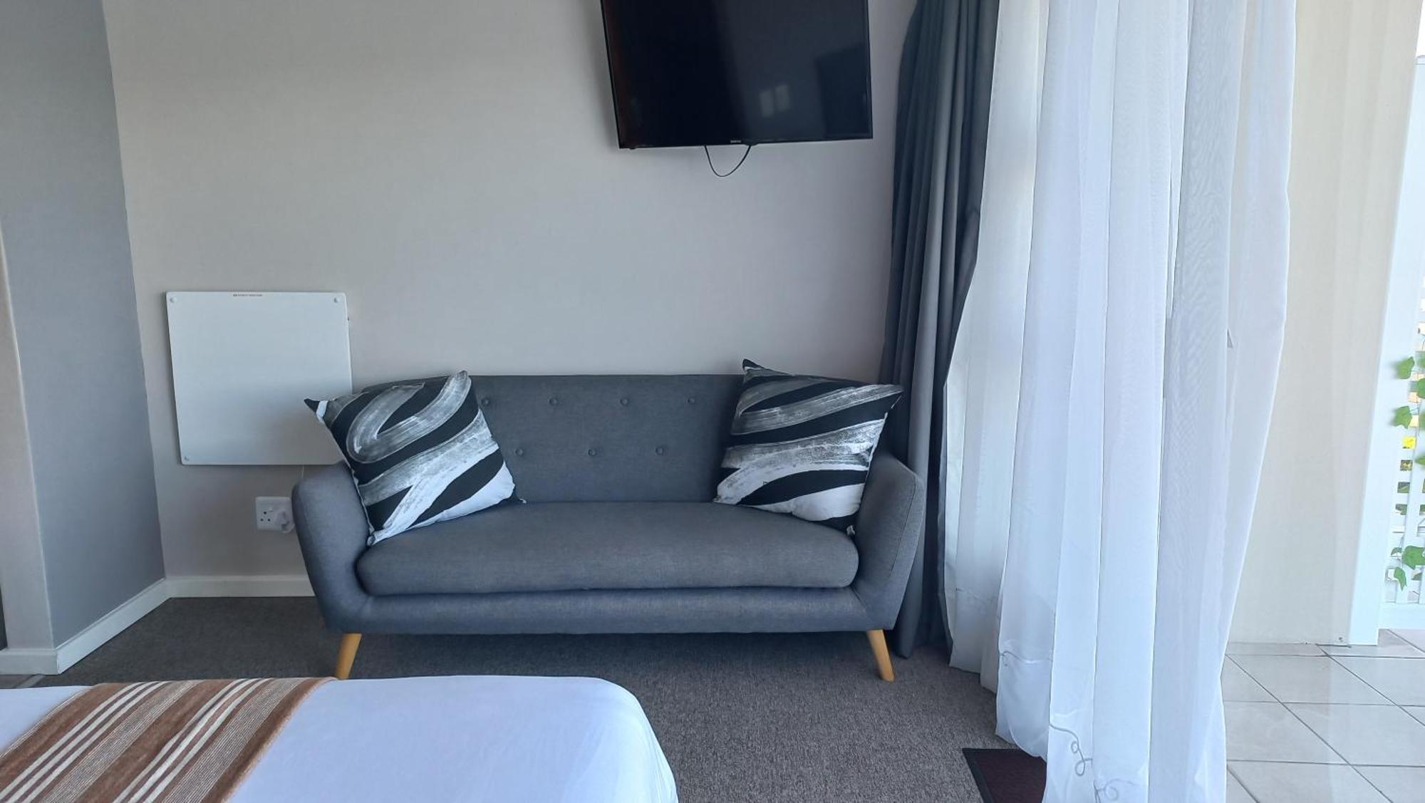 Phoenix Lodge And Waterside Accommodation Knysna Ngoại thất bức ảnh
