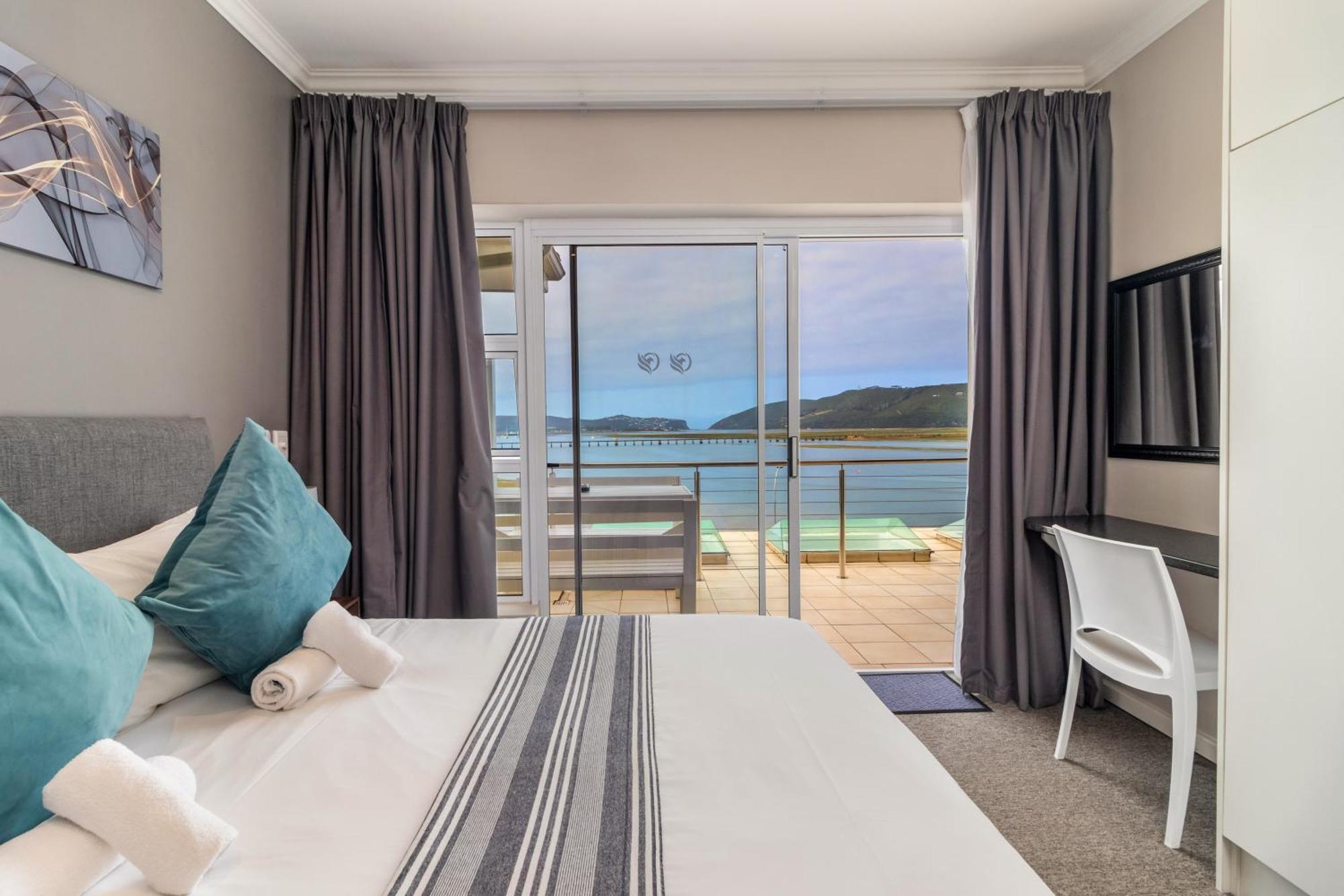 Phoenix Lodge And Waterside Accommodation Knysna Ngoại thất bức ảnh